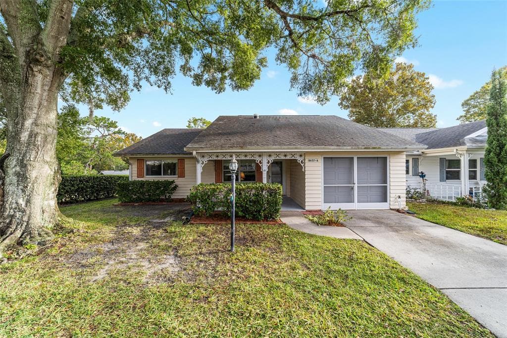 8657 SW 97TH LANE ROAD UNIT A - 2bd/2ba - $139,900 - OCALA, FL