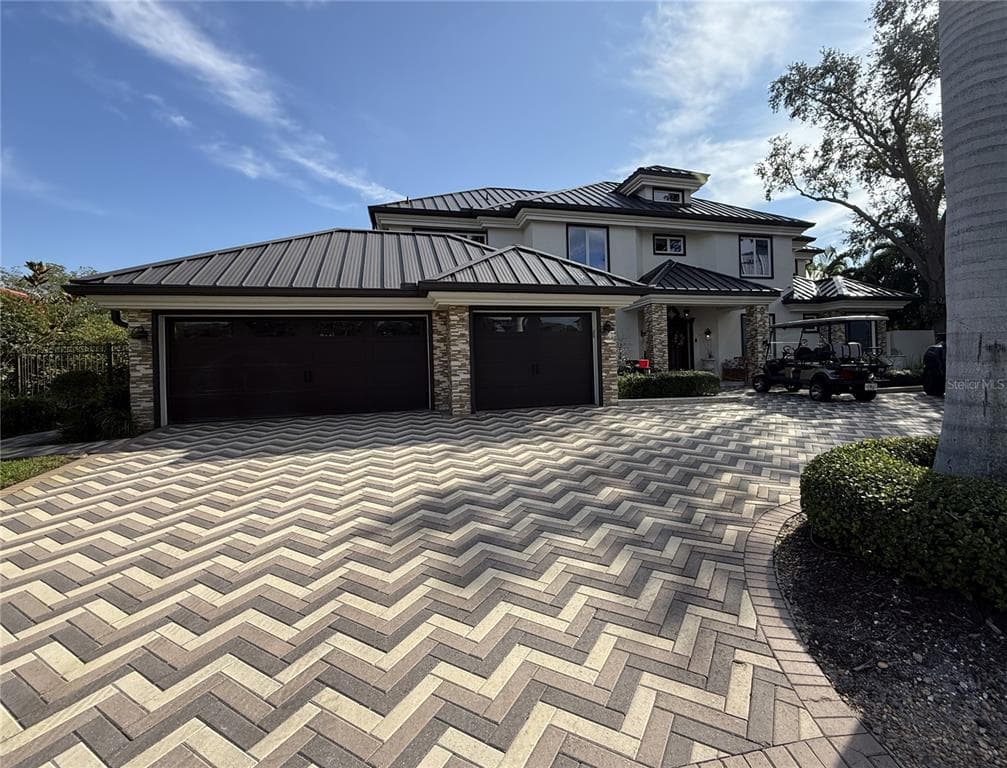 1124 TORTUGA CIRCLE NE - Interior/Exterior Photo 2 - ST PETERSBURG, FL