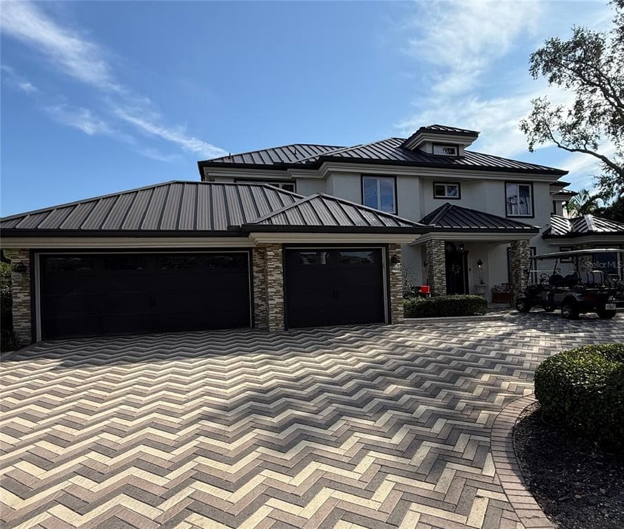 1124 TORTUGA CIRCLE NE