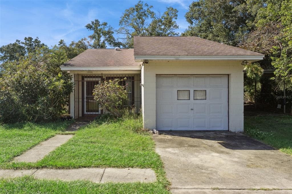 1206 COLETTA DRIVE - 3bd/2ba - $325,000 - ORLANDO, FL