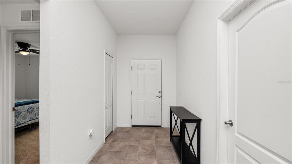 6094 EAGLE POINTE DRIVE - Interior/Exterior Photo 3 - LAKELAND, FL