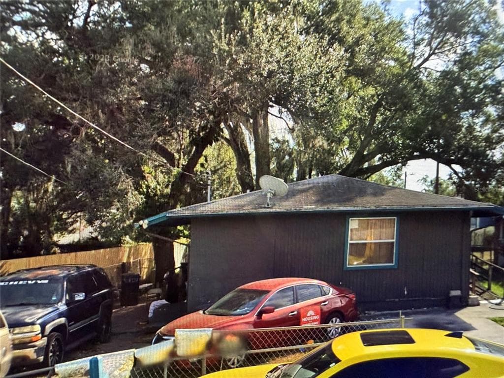 3307 E NORTH BAY STREET - 3bd/1ba - $150,000 - TAMPA, FL