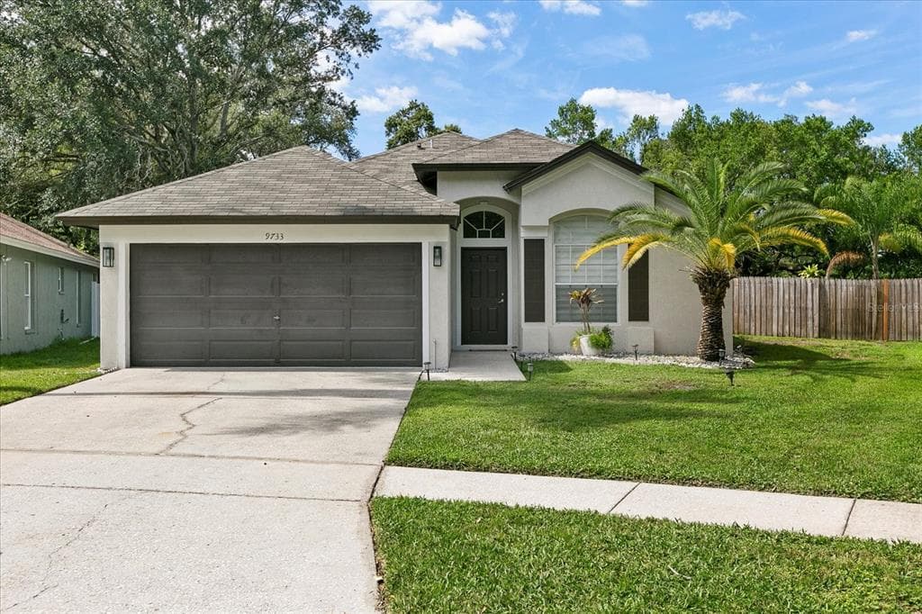 9733 LONG MEADOW DRIVE - 3bd/2ba - $499,000 - TAMPA, FL