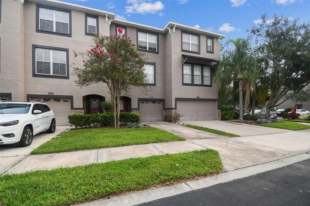 2503 MIDDLETON GROVE DRIVE - Interior/Exterior Photo 2 - BRANDON, FL