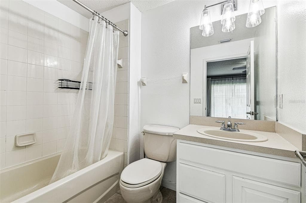 2503 MIDDLETON GROVE DRIVE - Interior/Exterior Photo 5 - BRANDON, FL