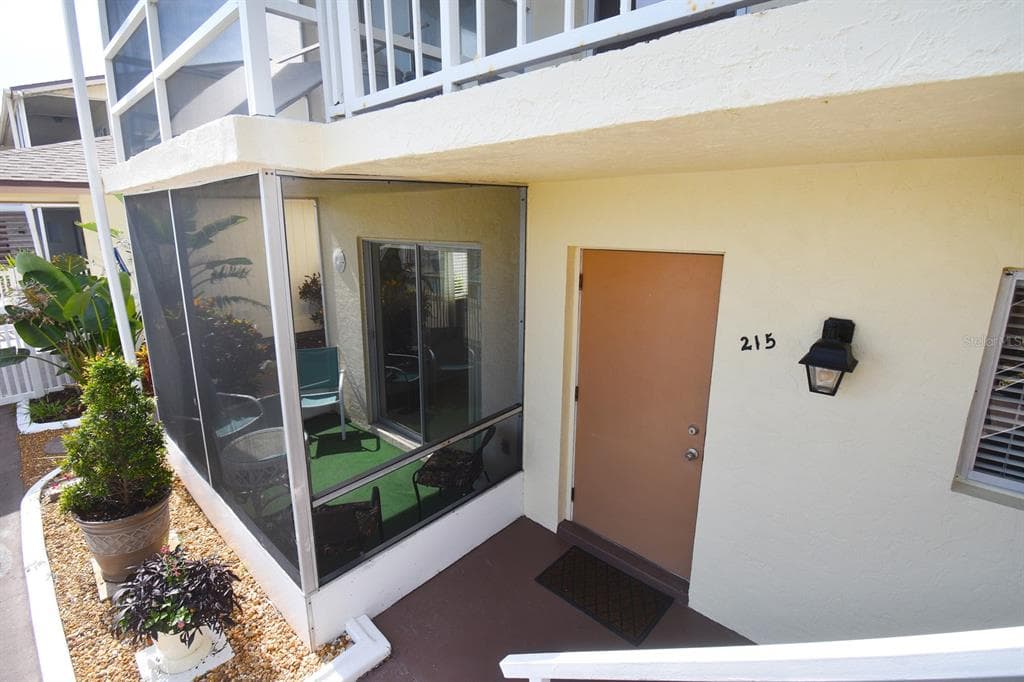 320 BASE AVENUE E UNIT 215 - 2bd/1ba - $182,500 - VENICE, FL