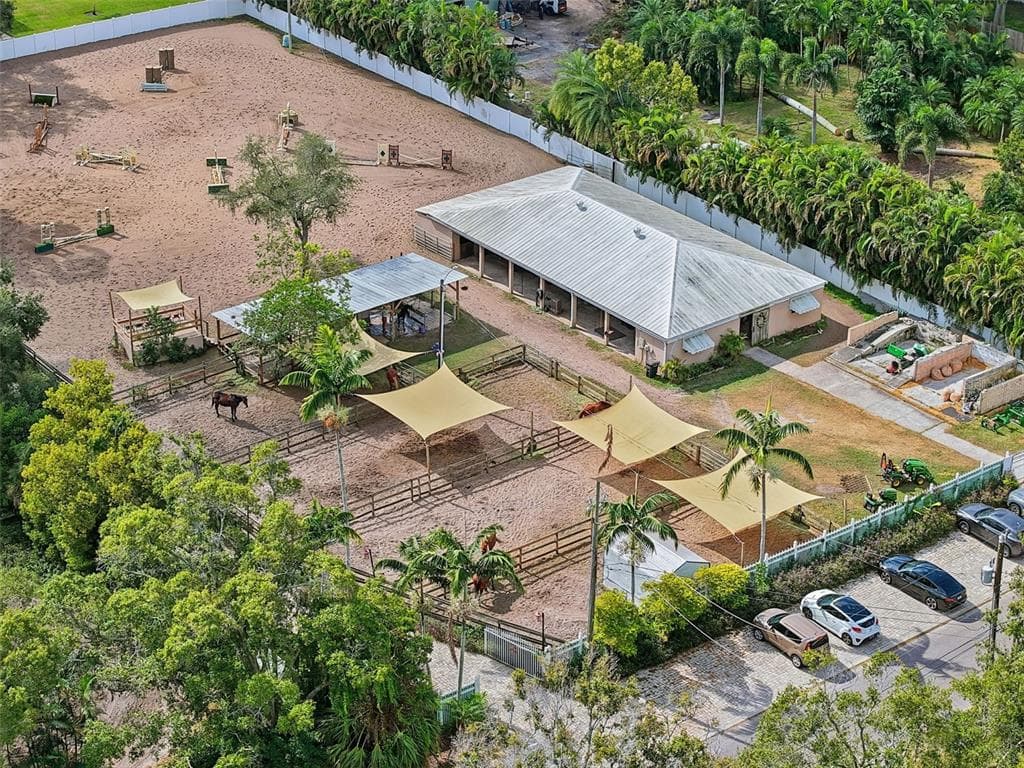 13010 114TH AVENUE N - Interior/Exterior Photo 4 - LARGO, FL