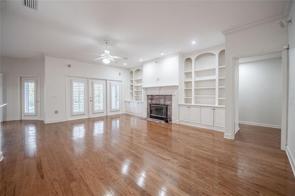 5564 SUMMERLAND HILLS CIRCLE UNIT 0 - Interior/Exterior Photo 3 - LAKELAND, FL