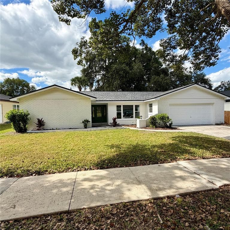 630 PEACHWOOD DRIVE - 4bd/2ba - $475,000 - ALTAMONTE SPRINGS, FL