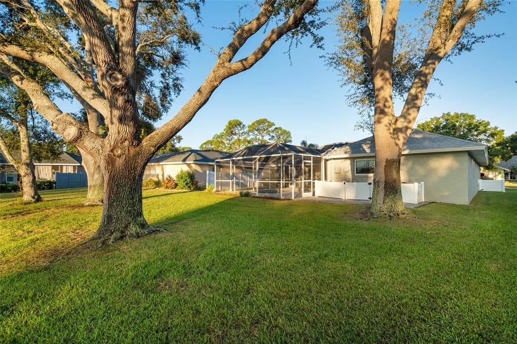 3461 CRYSTAL LAKES COURT - Interior/Exterior Photo 3 - SARASOTA, FL