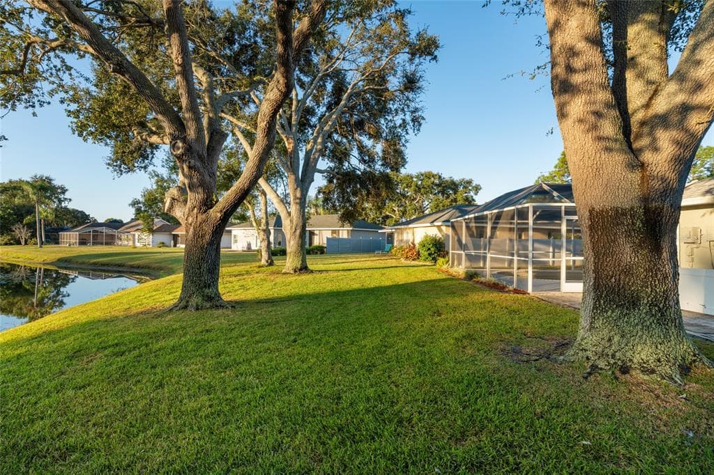 3461 CRYSTAL LAKES COURT - Interior/Exterior Photo 4 - SARASOTA, FL