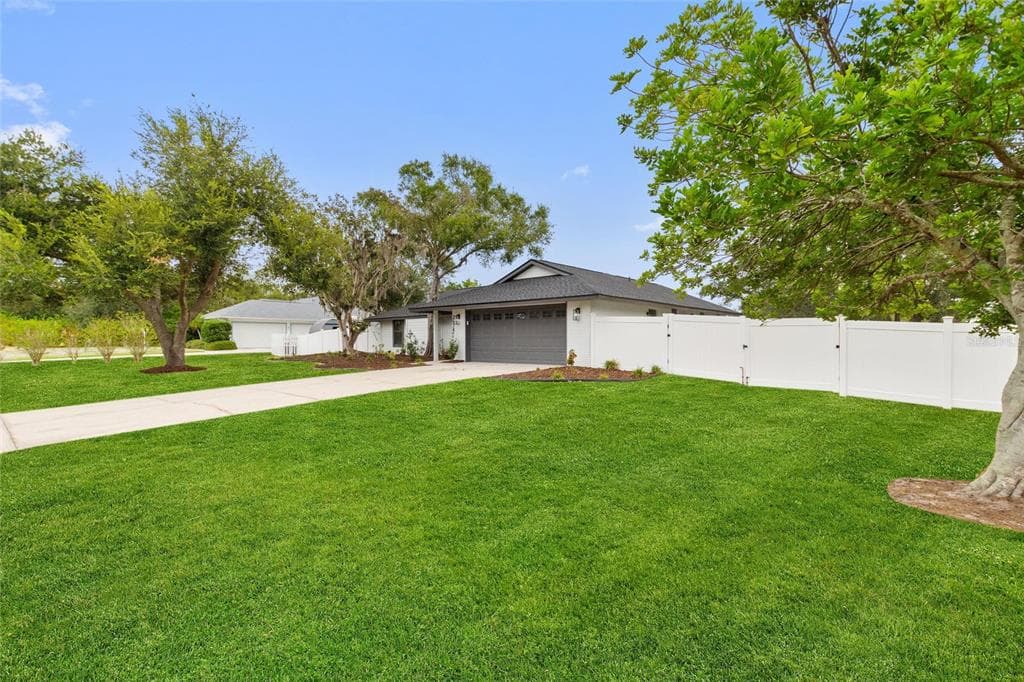 2054 RACIMO DRIVE - Interior/Exterior Photo 3 - SARASOTA, FL