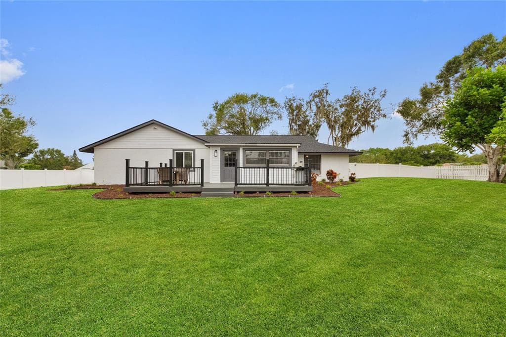 2054 RACIMO DRIVE - Interior/Exterior Photo 5 - SARASOTA, FL