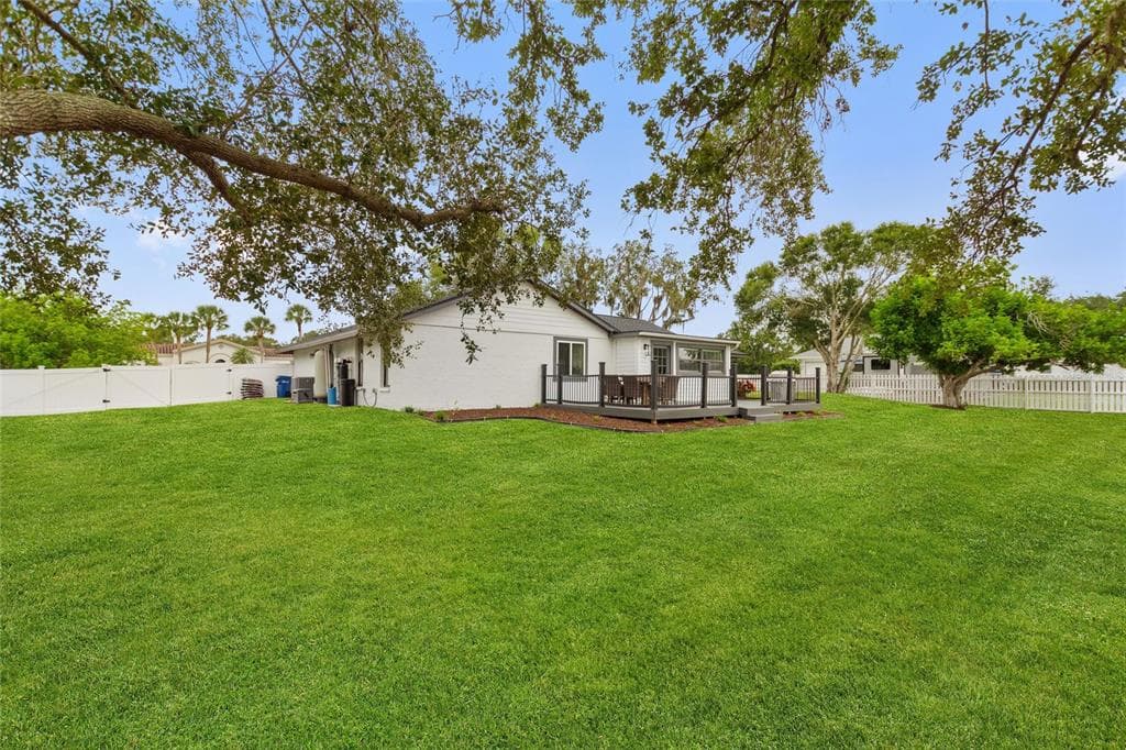 2054 RACIMO DRIVE - Interior/Exterior Photo 4 - SARASOTA, FL