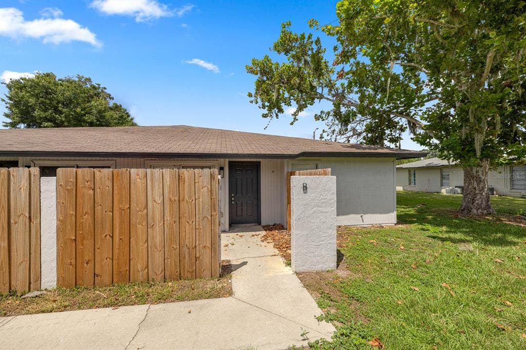 5425 SE 30TH PLACE - Interior/Exterior Photo 2 - OCALA, FL