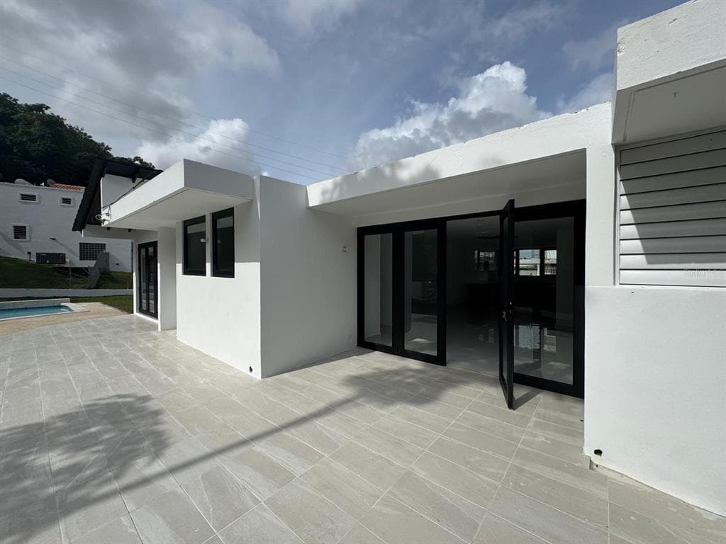 24 SAN VIDAL - Interior/Exterior Photo 2 - SAN JUAN, PR