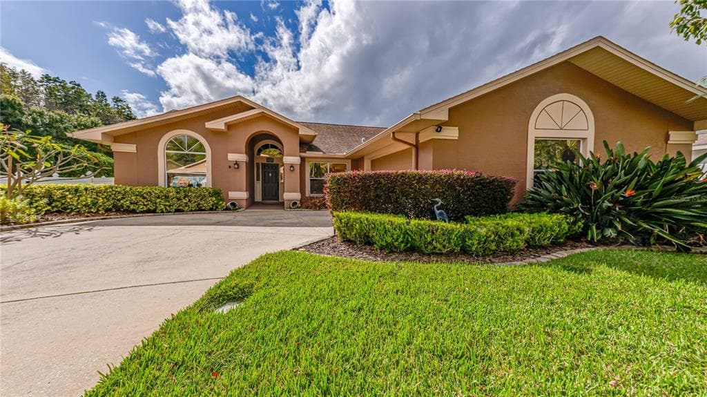 1345 KINSMERE DRIVE - Interior/Exterior Photo 5 - TRINITY, FL