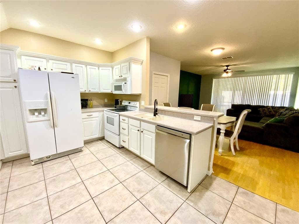 6407 SPRING OAK COURT - Interior/Exterior Photo 2 - TAMPA, FL