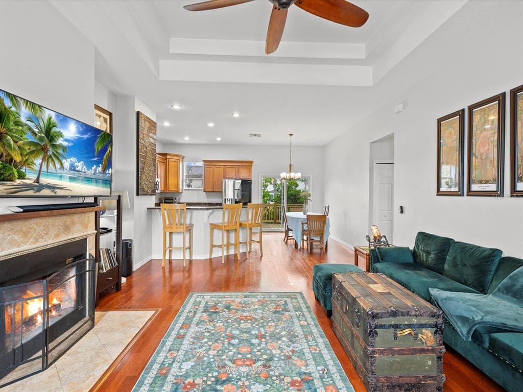 404 E CHELSEA STREET - Interior/Exterior Photo 2 - TAMPA, FL