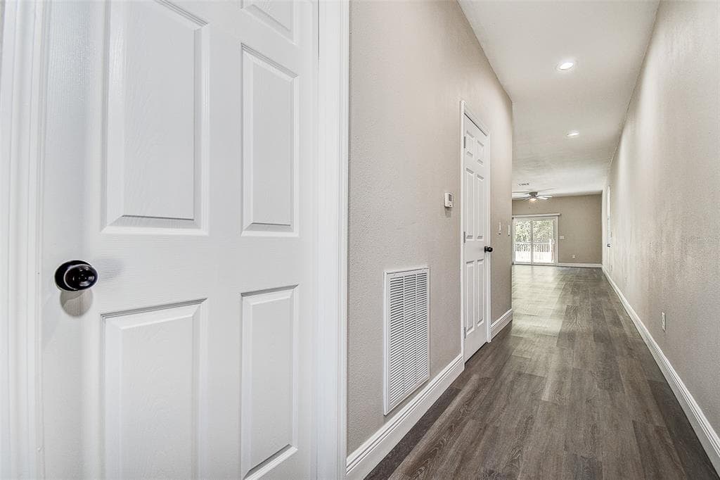 16519 US HIGHWAY 41 - Interior/Exterior Photo 4 - SPRING HILL, FL