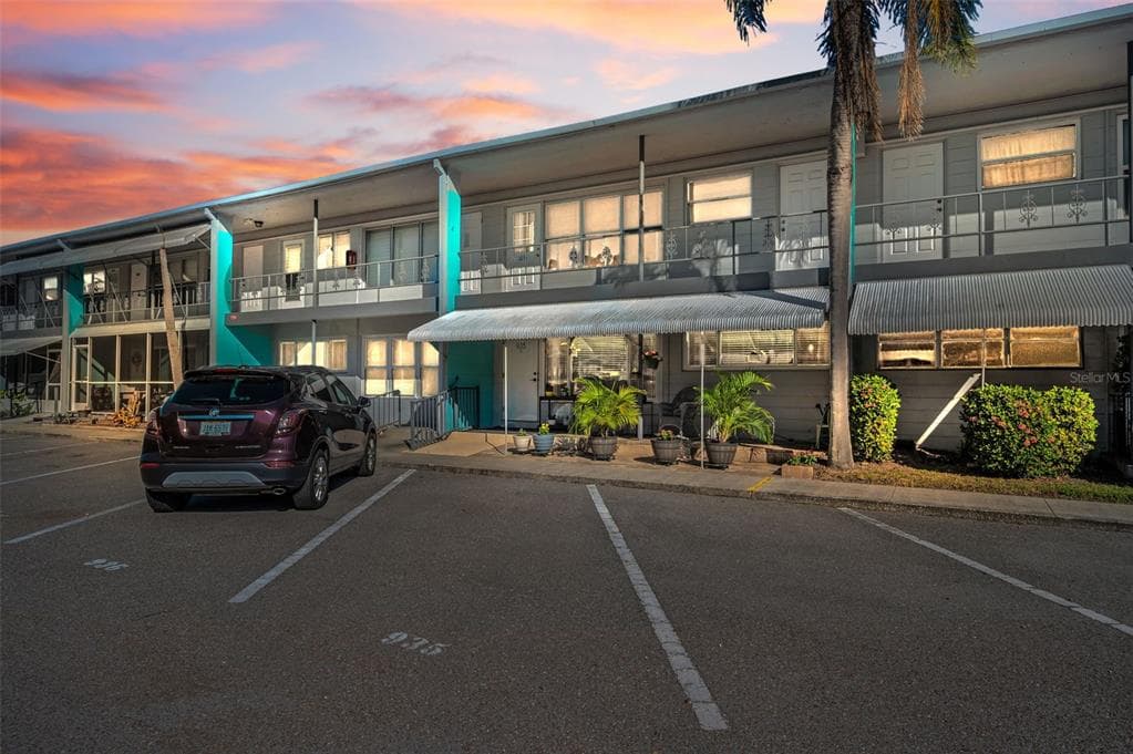 4011 55TH WAY N UNIT 935