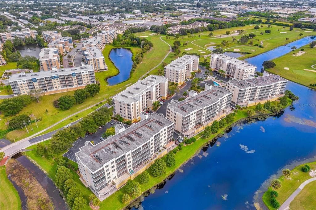 1200 COUNTRY CLUB DRIVE UNIT 4405 - Interior/Exterior Photo 4 - LARGO, FL