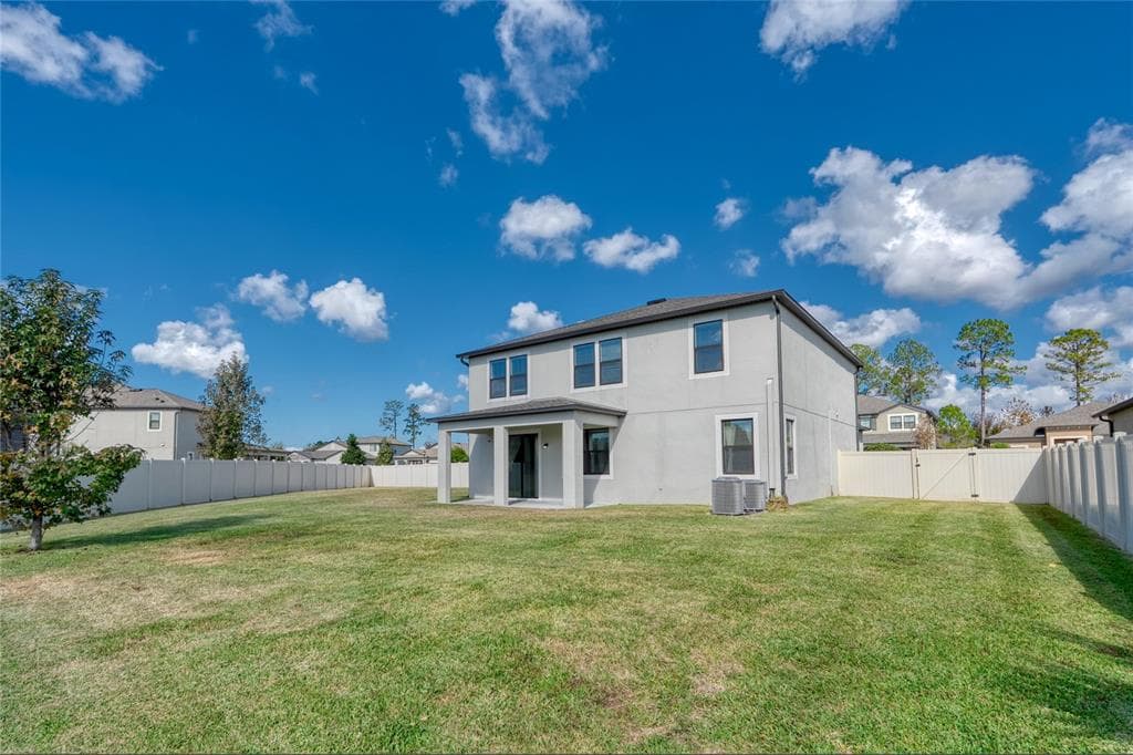 18576 OBREGAN DRIVE - Interior/Exterior Photo 4 - SPRING HILL, FL