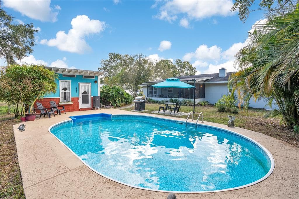 3203 BONNYBROOK DRIVE N - Interior/Exterior Photo 2 - LAKELAND, FL