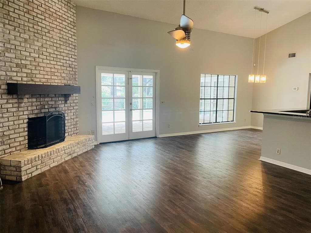 609 N LONGVIEW PLACE - Interior/Exterior Photo 2 - LONGWOOD, FL