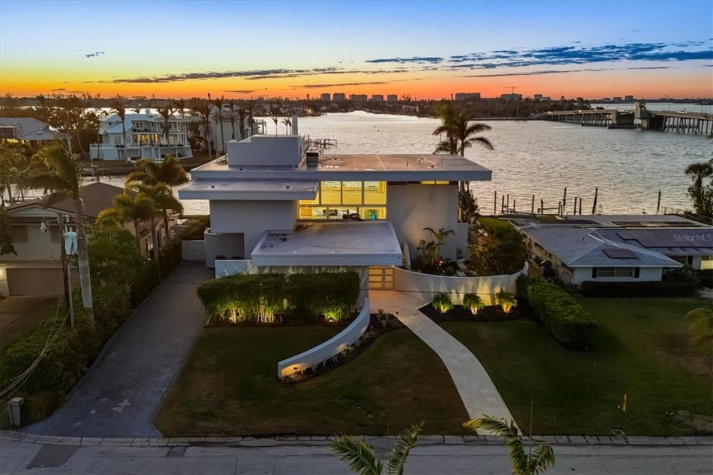 3638 SAN REMO TERRACE - Interior/Exterior Photo 3 - SARASOTA, FL