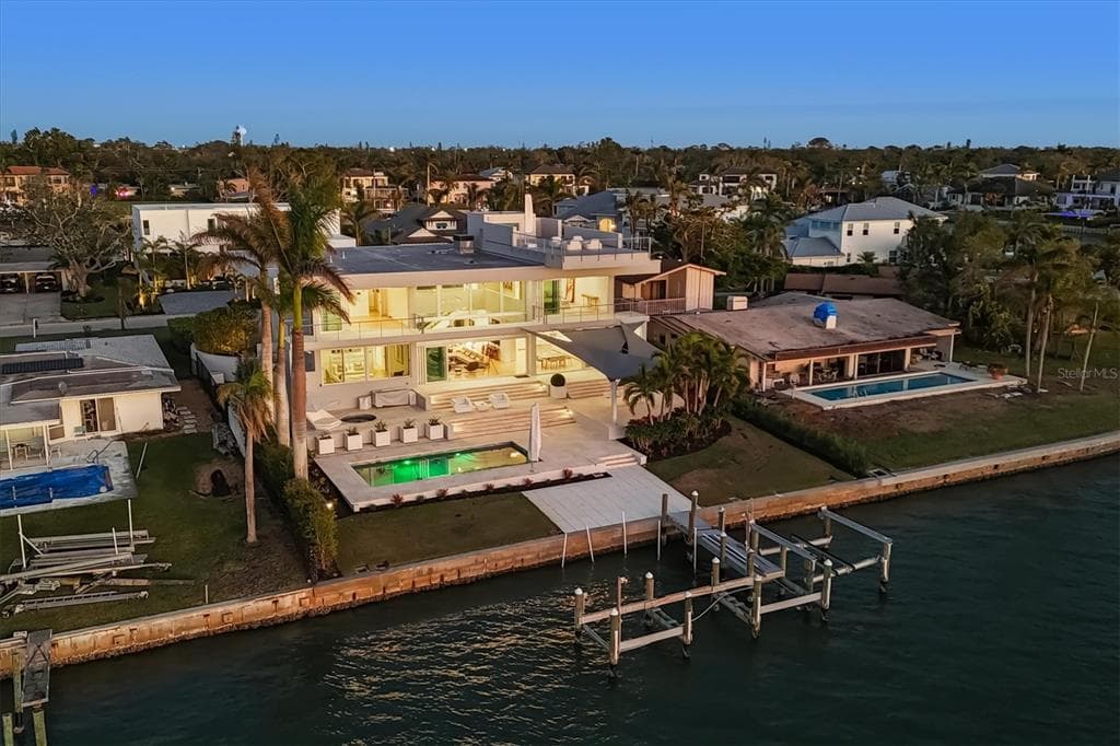 3638 SAN REMO TERRACE - Interior/Exterior Photo 4 - SARASOTA, FL