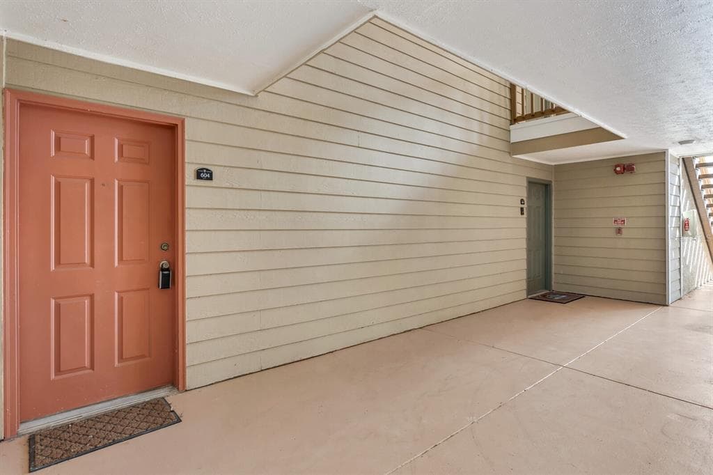 9481 HIGHLAND OAK DRIVE UNIT 604 - Interior/Exterior Photo 2 - TAMPA, FL