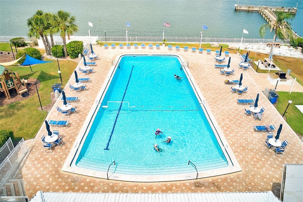 10280 IMPERIAL POINT DRIVE W UNIT 7 - Interior/Exterior Photo 4 - LARGO, FL