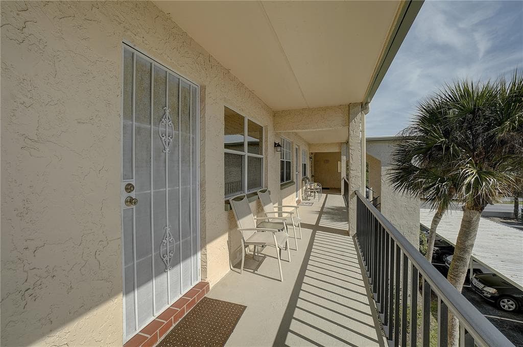 11620 PARK BOULEVARD UNIT 308 - Interior/Exterior Photo 3 - SEMINOLE, FL
