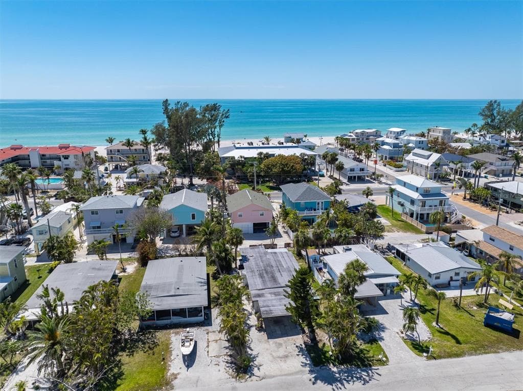 2714 AVENUE C - Interior/Exterior Photo 3 - HOLMES BEACH, FL