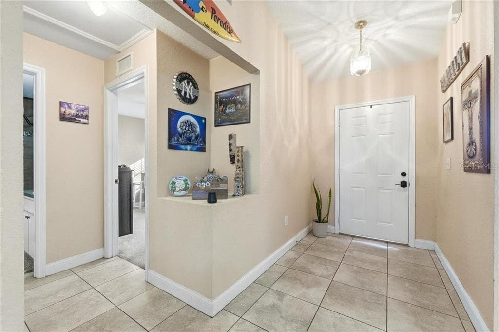 1211 LAKE LOOP - Interior/Exterior Photo 4 - WINTER HAVEN, FL