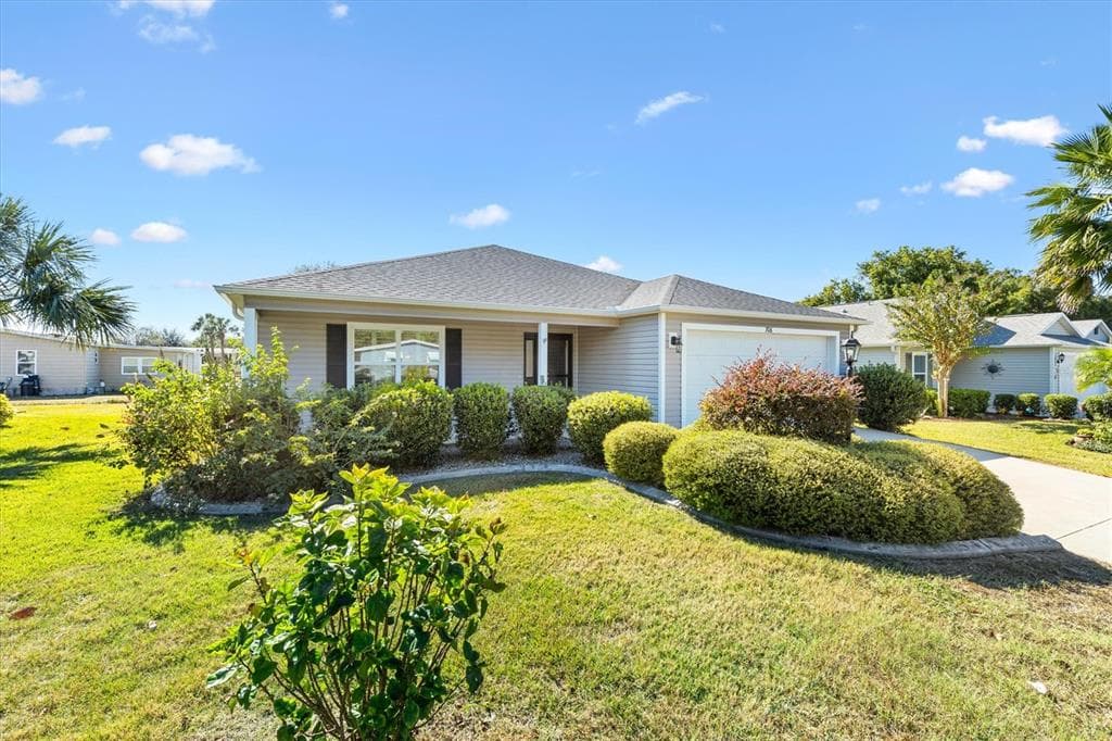 706 JASON DRIVE - 3bd/2ba - $344,000 - LADY LAKE, FL