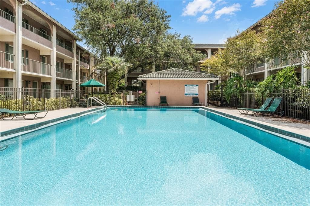 120 BLUE POINT WAY UNIT 340 - Interior/Exterior Photo 2 - ALTAMONTE SPRINGS, FL