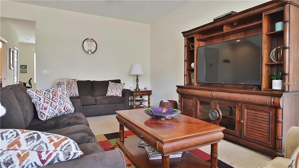 2510 MIDDLETON GROVE DRIVE - Interior/Exterior Photo 2 - BRANDON, FL