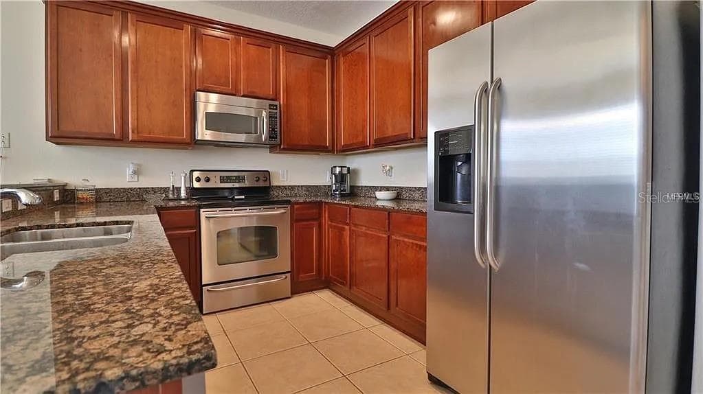 2510 MIDDLETON GROVE DRIVE - Interior/Exterior Photo 3 - BRANDON, FL