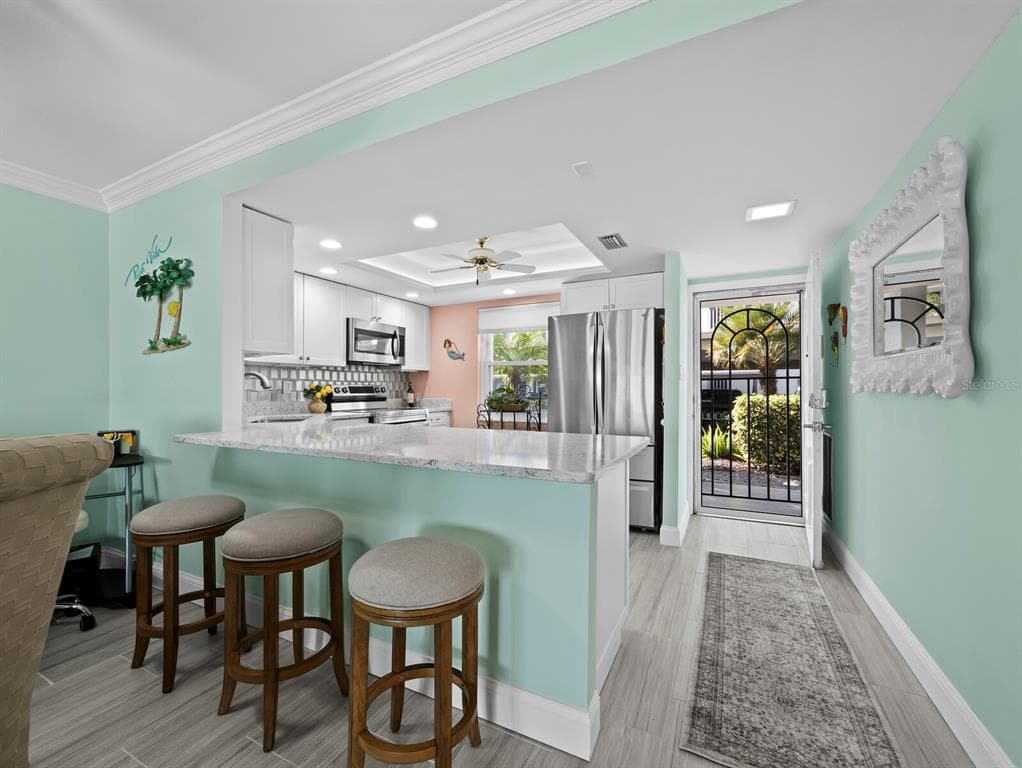 4430 EXETER DRIVE UNIT 106 - Interior/Exterior Photo 4 - LONGBOAT KEY, FL