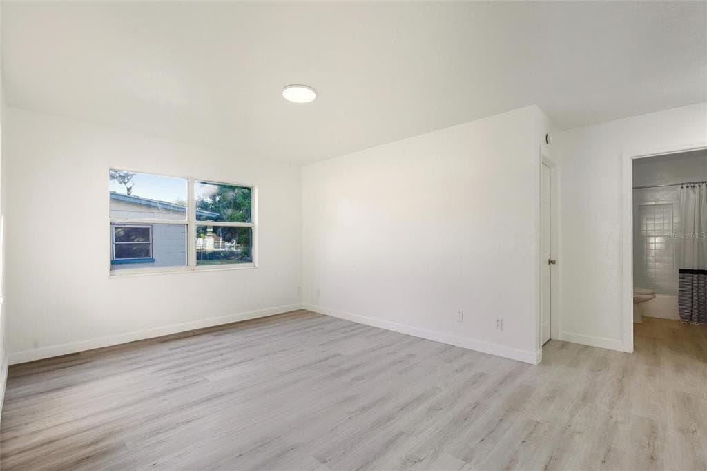 2825 CHURCH AVENUE - Interior/Exterior Photo 5 - SARASOTA, FL