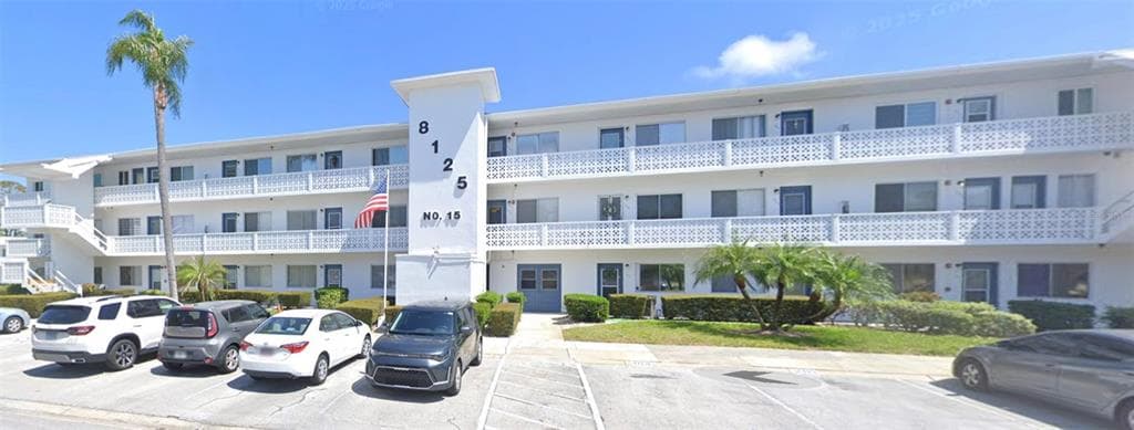 8125 112TH STREET UNIT 204 - Interior/Exterior Photo 3 - SEMINOLE, FL