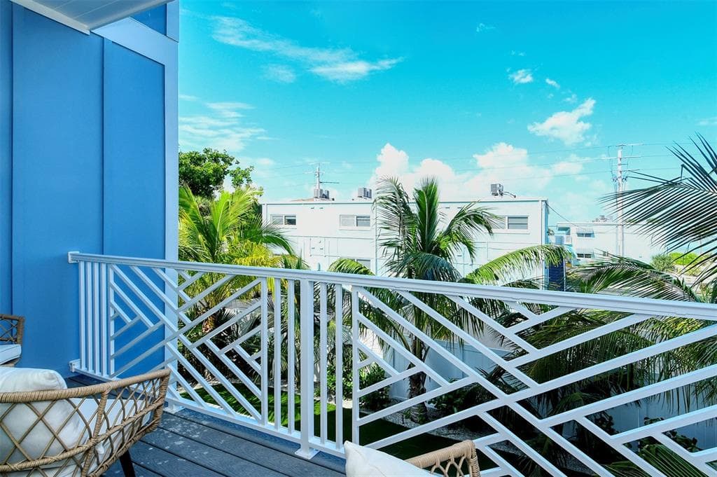 2406 AVENUE C - Interior/Exterior Photo 5 - BRADENTON BEACH, FL