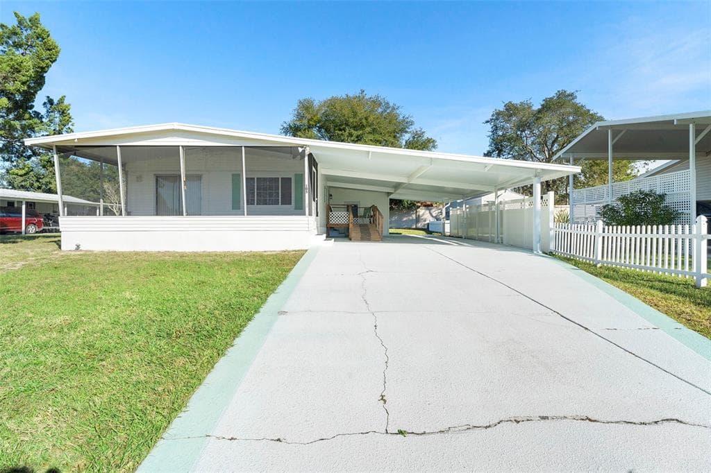 105 FLORENCE BOULEVARD - Interior/Exterior Photo 2 - DEBARY, FL