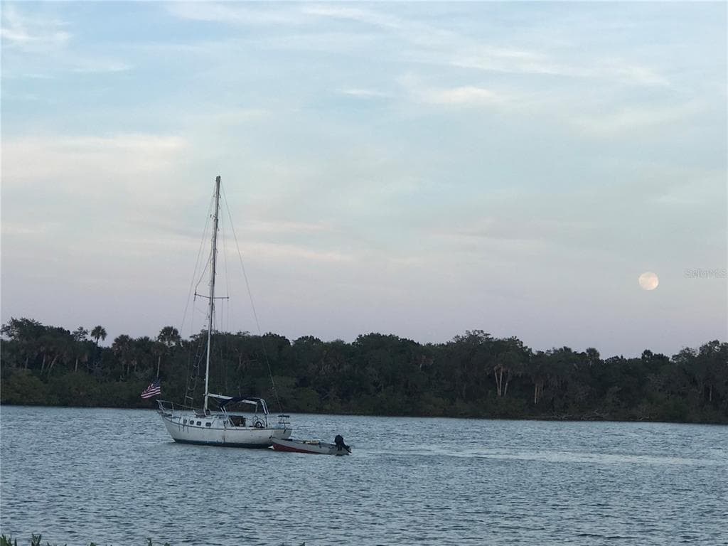 4337 INDIAN RIVER DRIVE W - Interior/Exterior Photo 3 - EDGEWATER, FL