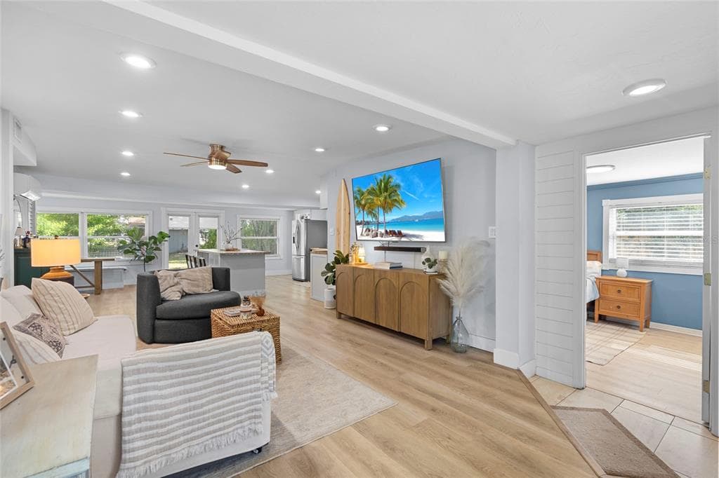 7095 111TH STREET - Interior/Exterior Photo 5 - SEMINOLE, FL