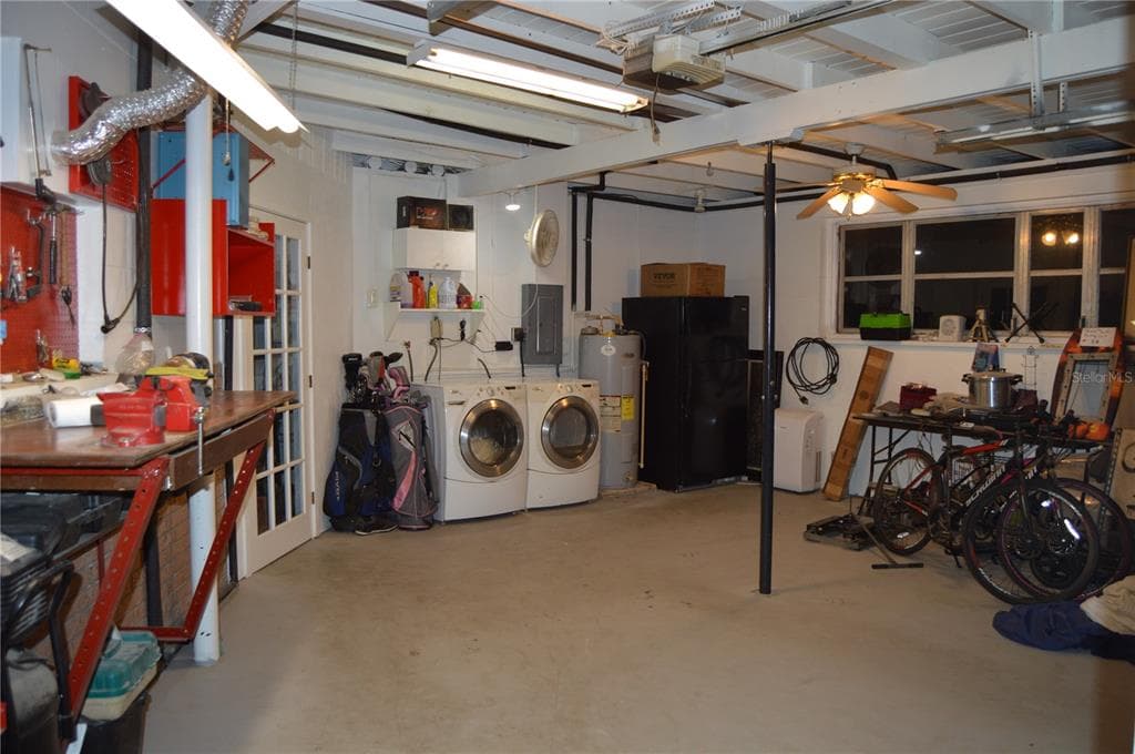 922 BONNIE DRIVE - Interior/Exterior Photo 5 - LAKELAND, FL