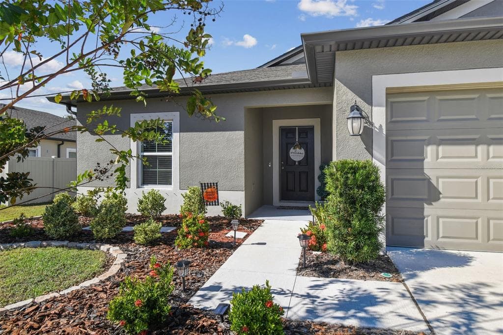 12907 CONQUISTADOR LOOP - Interior/Exterior Photo 5 - SPRING HILL, FL