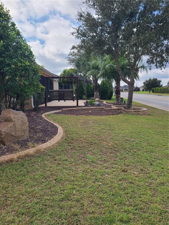 3526 CLUSTER COURT - Interior/Exterior Photo 3 - THE VILLAGES, FL